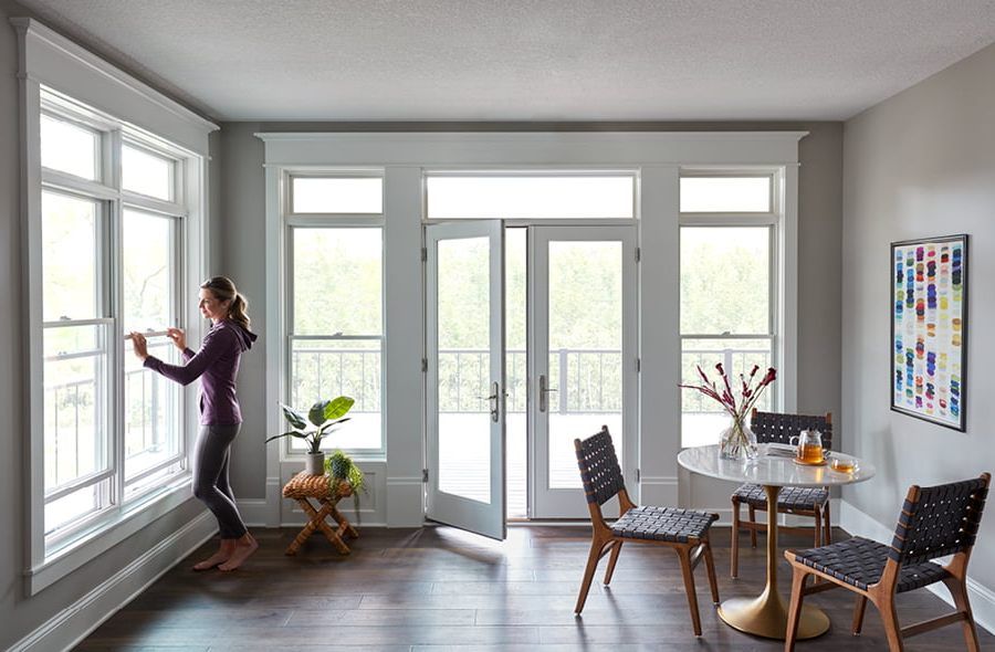 difference in single and double hung windows