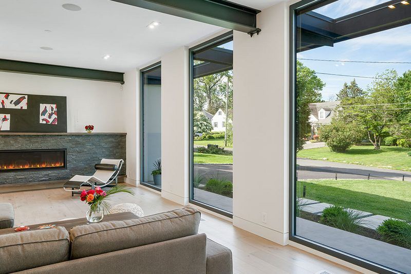 floor to ceiling windows that open