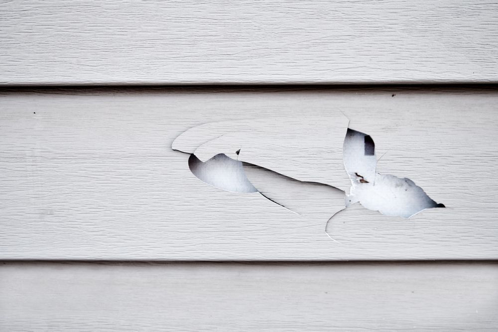 how to repair vinyl siding