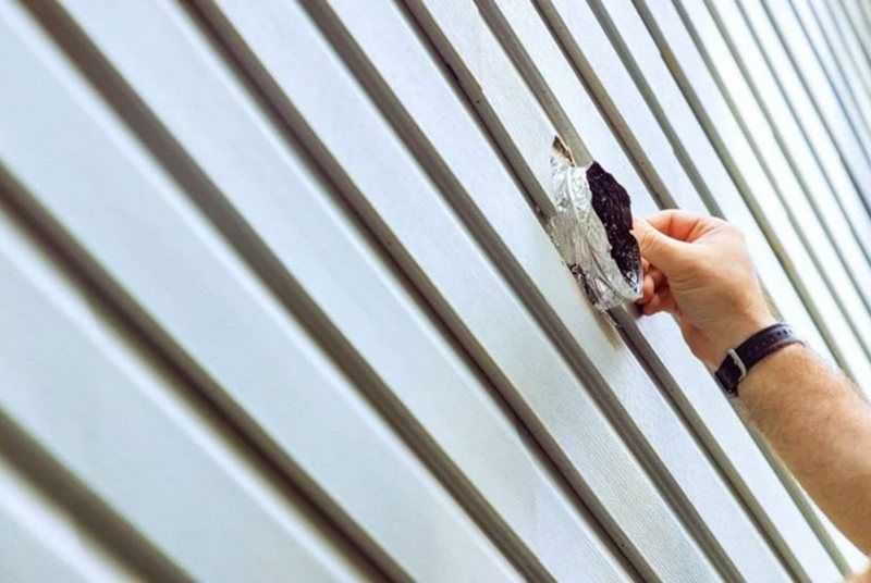 repairing vinyl siding